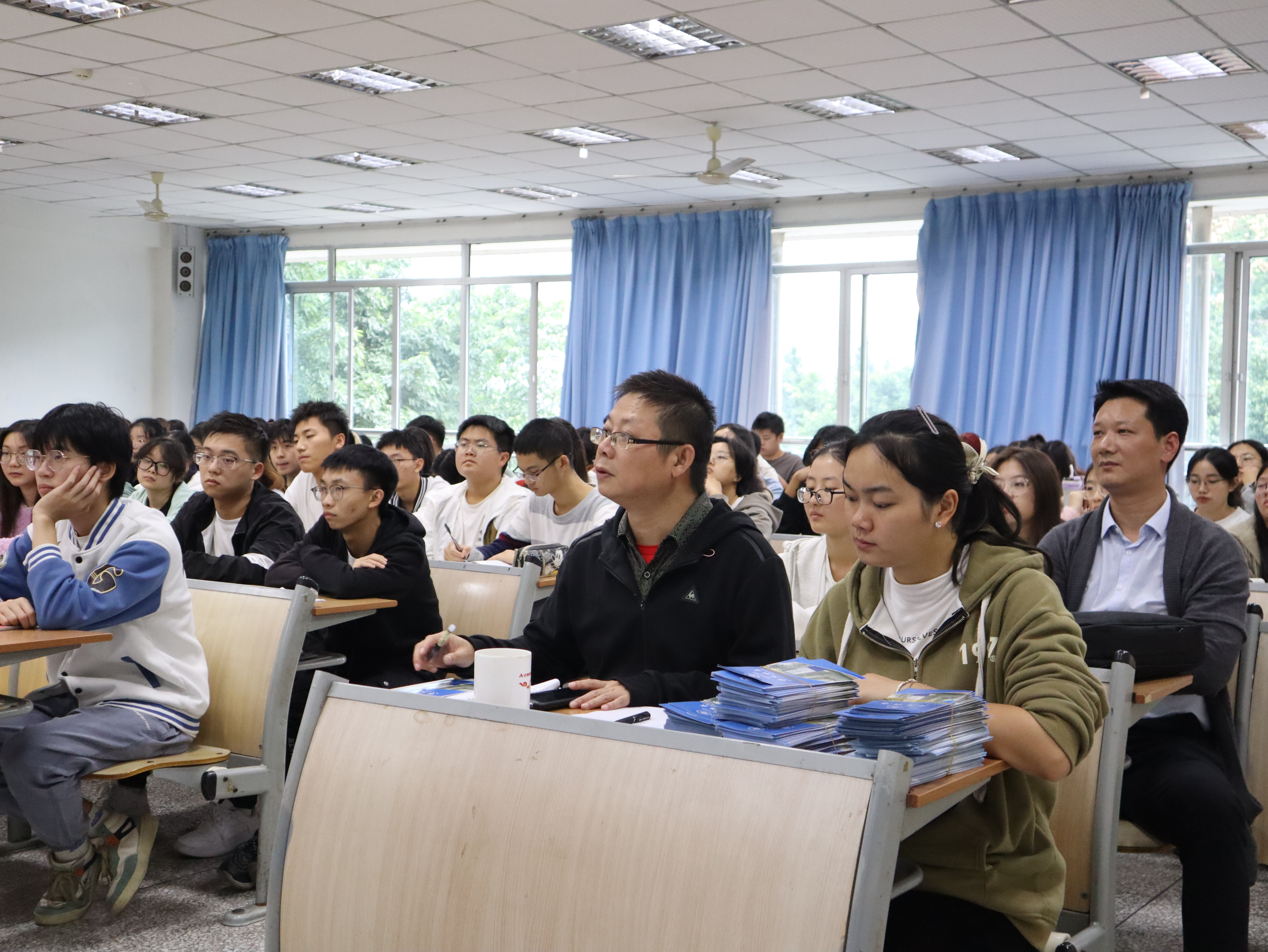 qPBC_1698309580413006451.jpg 20231025公司员工社区治理宣传、反诈骗讲座圆满成功04.jpg