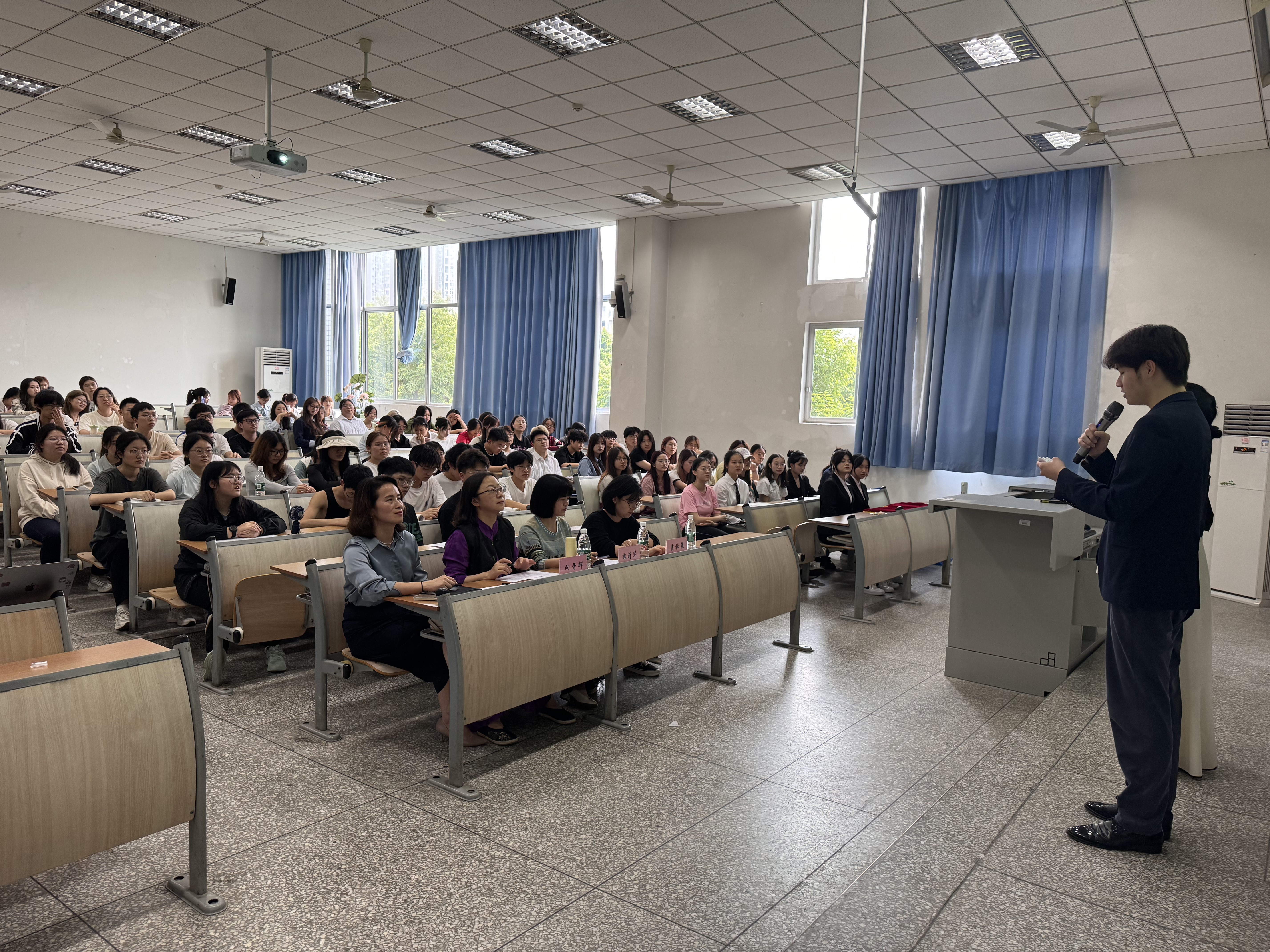 KEuC_1715424655082043117.png